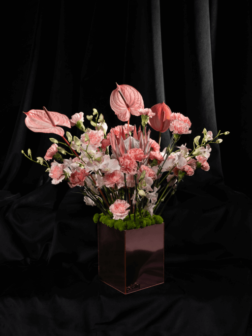 MEDIUM PINK VASE