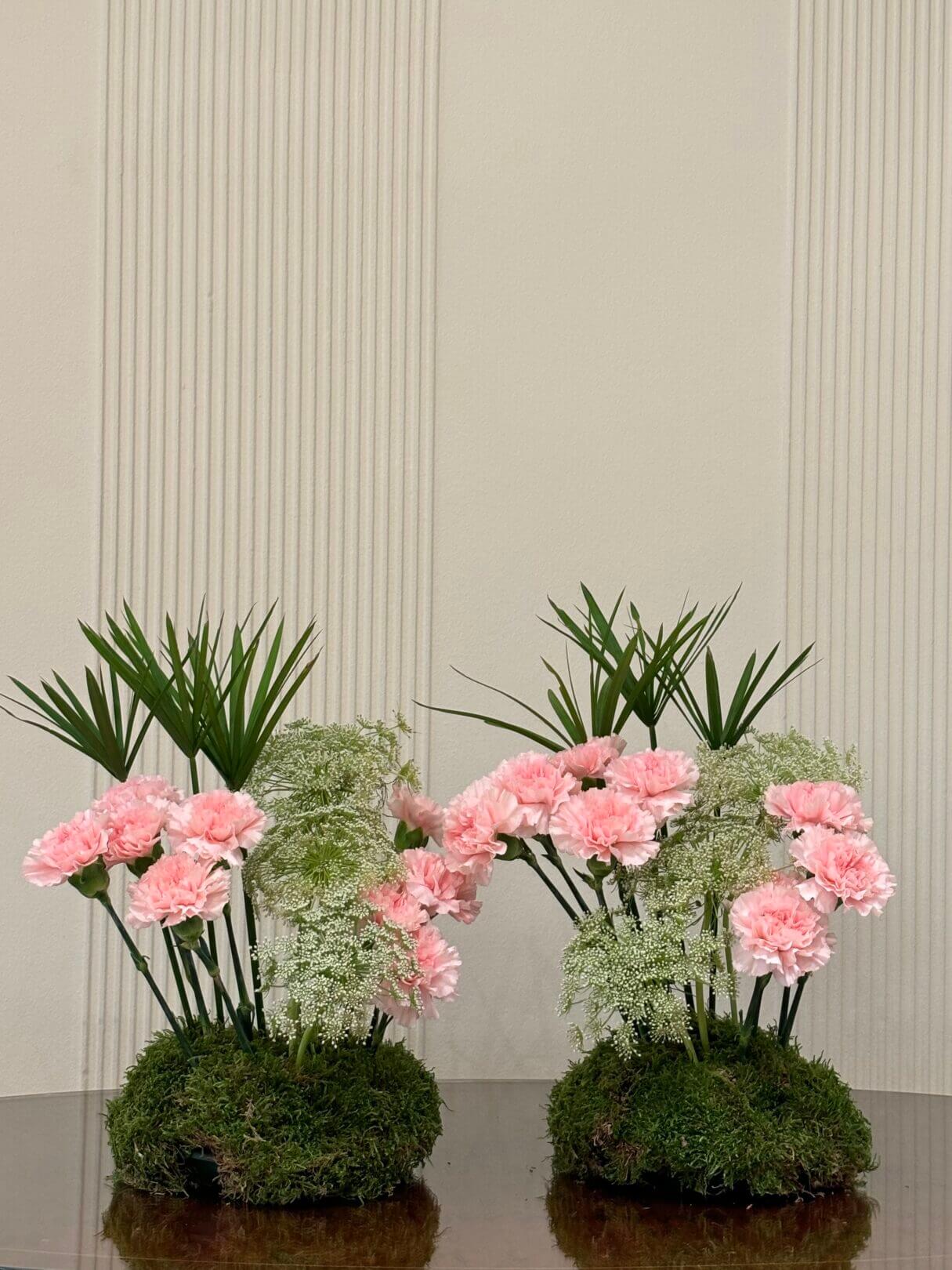 Pink table arrangement - Image 2